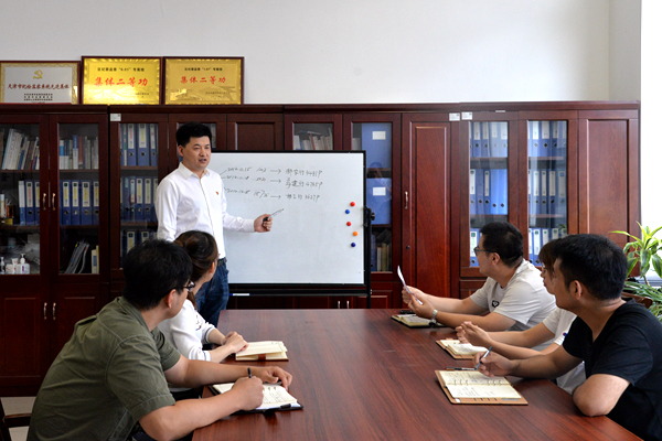 习近平等党和国家领导人将出席烈士纪念日向人民英雄敬献花篮仪式